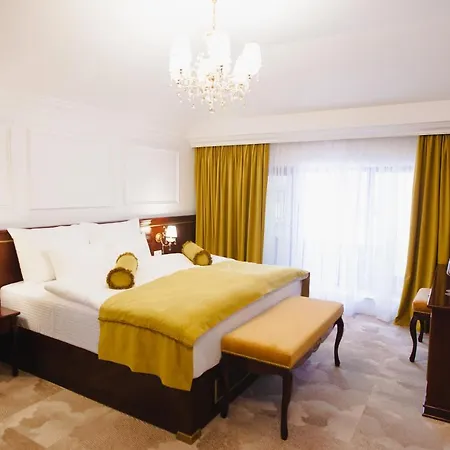 Integra Hotel 4*