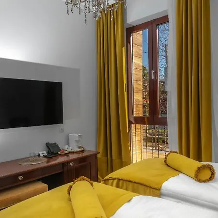 Hotel Integra 4*