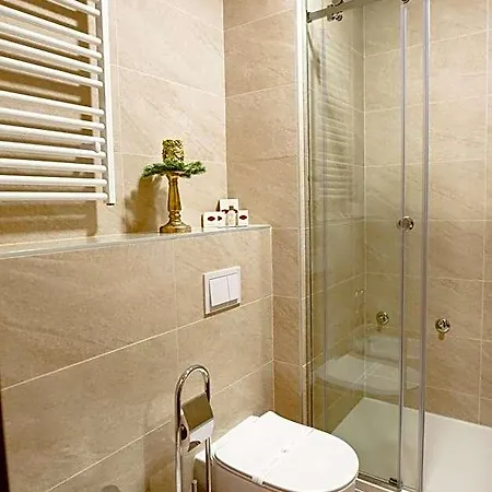 Integra Hotel 4*